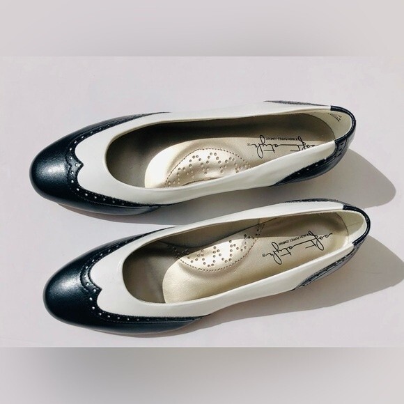 WOMEN'S SHOES SOFT STYLE HUSH PUPPIES WHITE/NAVY BLUE SIZE 7 W LEATHER COMFORT - Picture 6 of 9